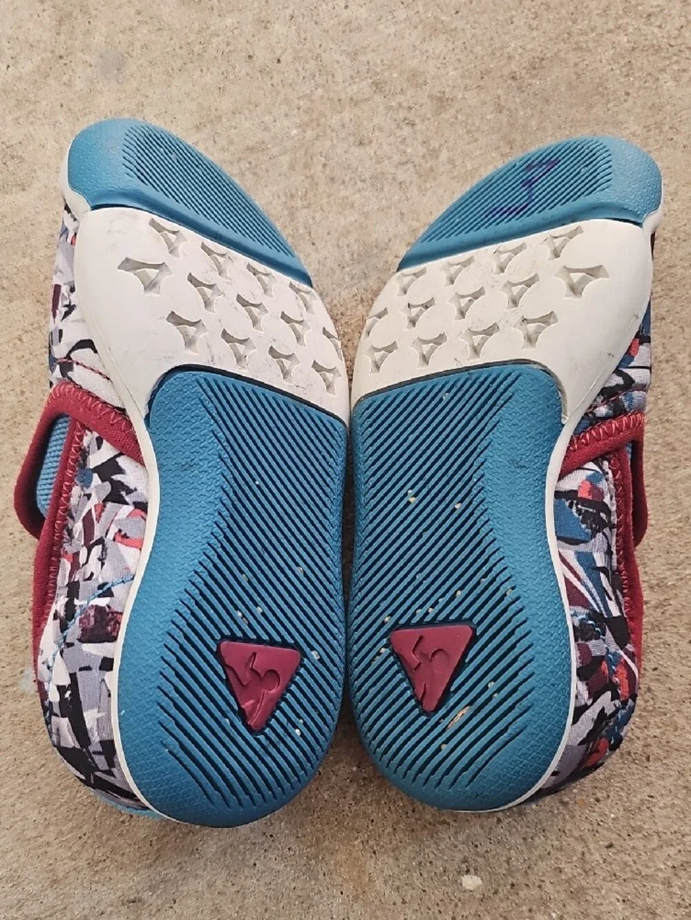 Plae Slip-On Shoes Migi Glacier Grey Toddler 8.5 Athletic Sneakers Maroon Blue